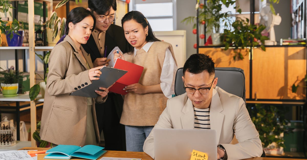 小红书实名账号：网址域名注册代理